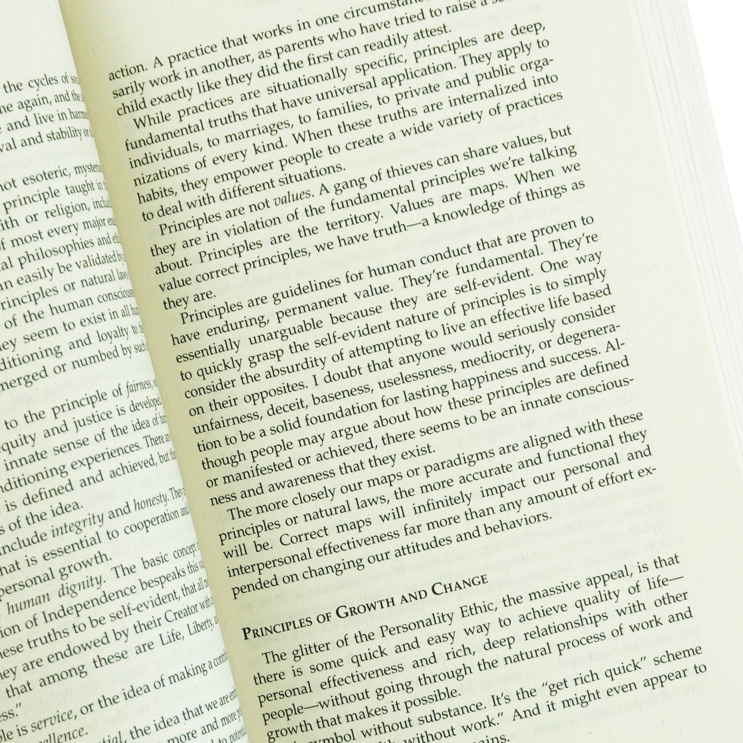 The 7 Habits Of Highly Effective People by Stephen R. Covey - Non Fiction - Paperback