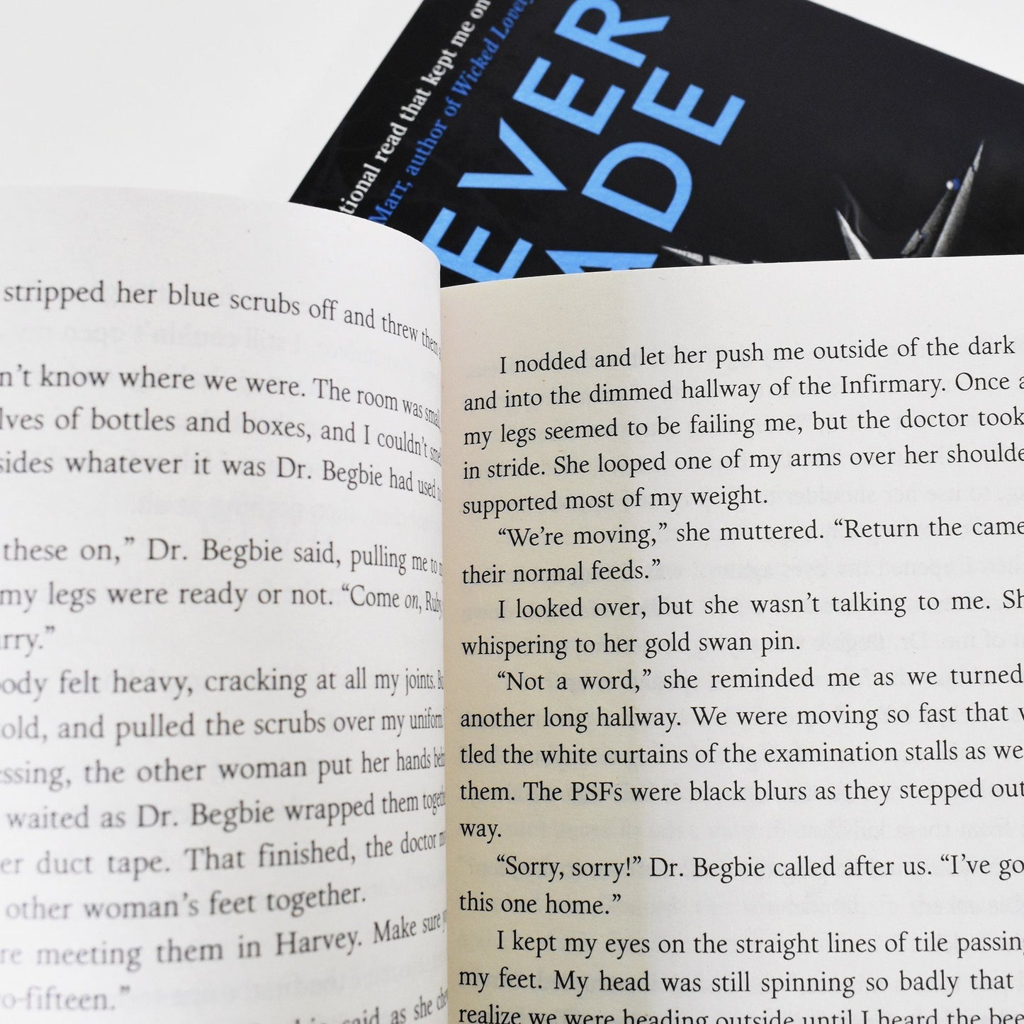 The Darkest Minds by Alexandra Bracken 4 Books Collection Set - Paperback