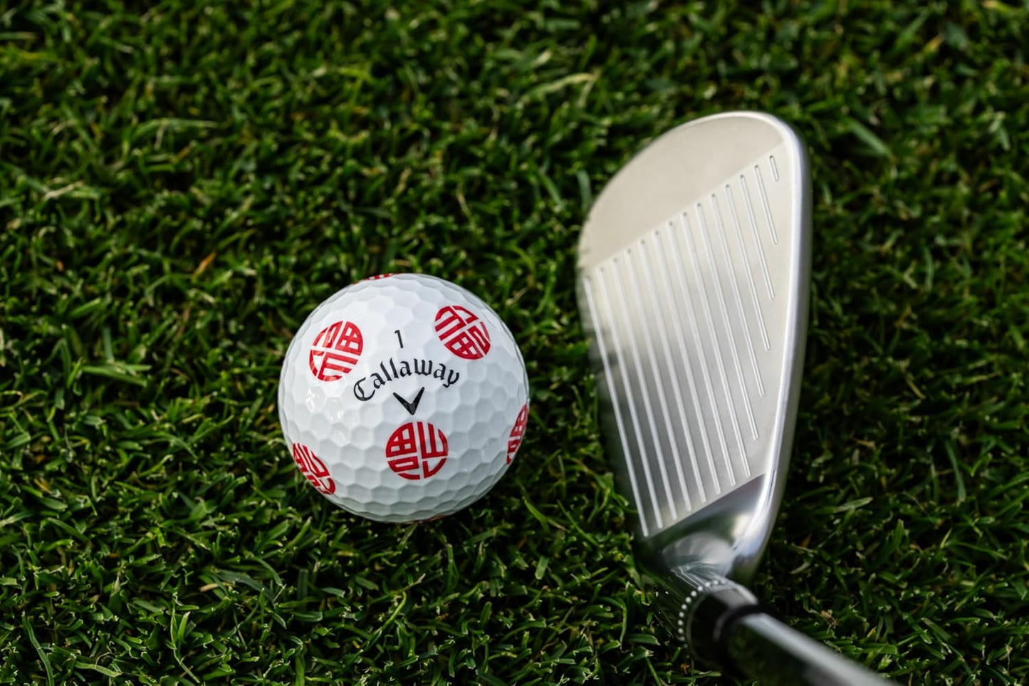 Golf 2022 Chrome Soft Golf Balls (True Track (Red/Blue)